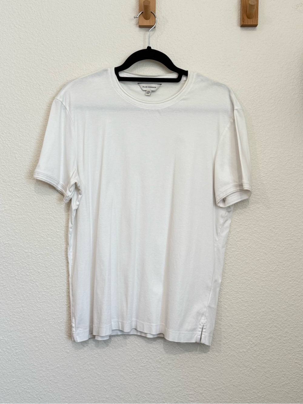 Club Monaco Men’s White Short Sleeve Crew Cotton Tee